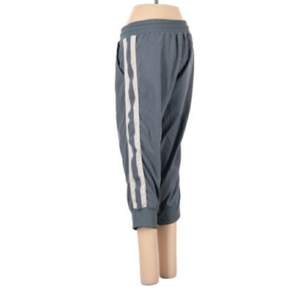 GAP Fit Varsity Stripe Track Capri Pants Lounge XS - Picture 2 of 5